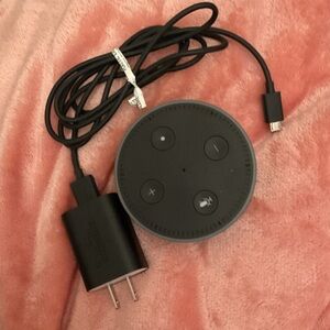 Amazon echo dot Black Smart Speaker with Charger